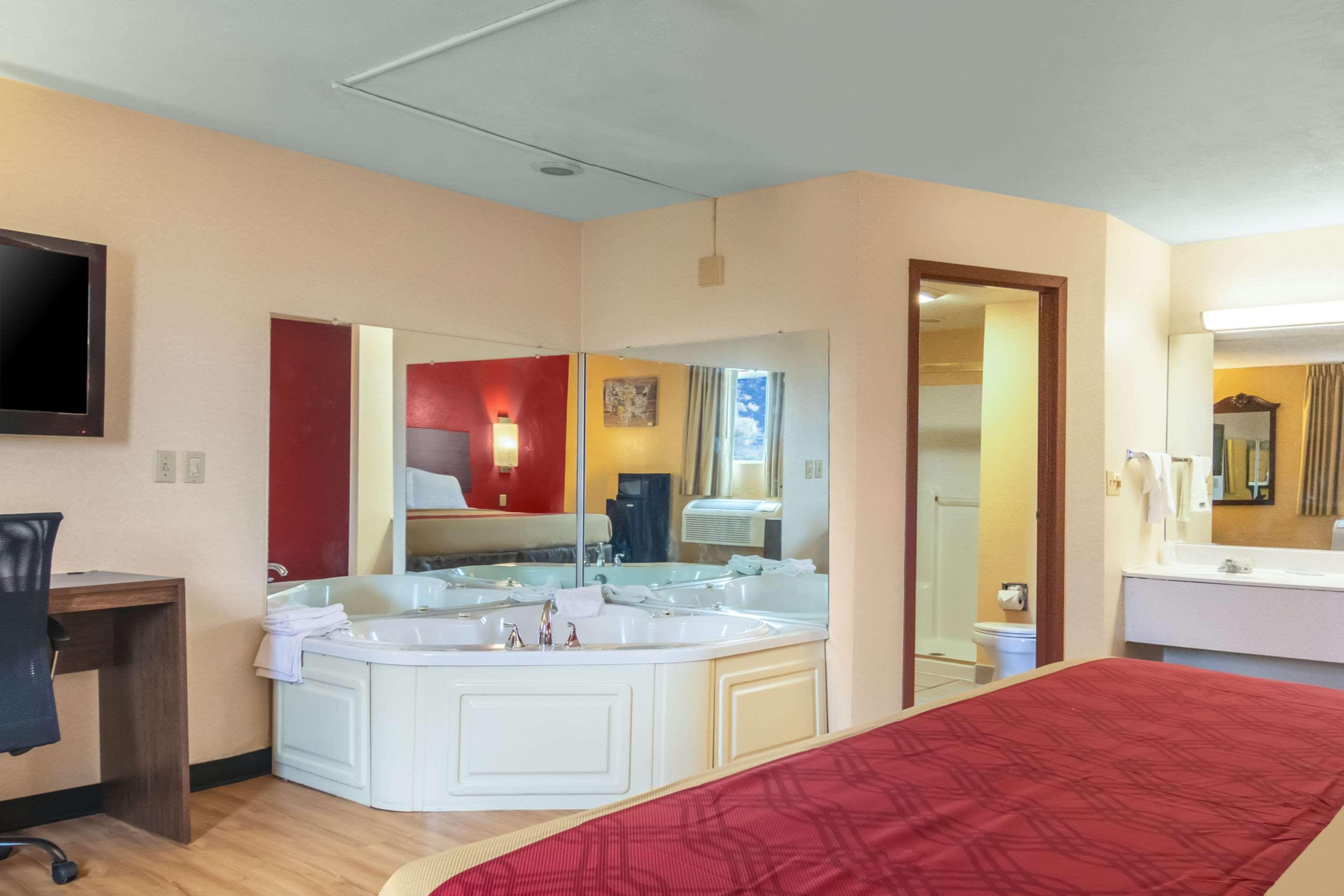 Econo Lodge Кент Экстерьер фото