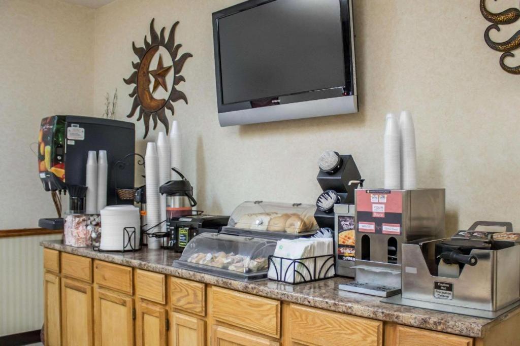 Econo Lodge Кент Экстерьер фото